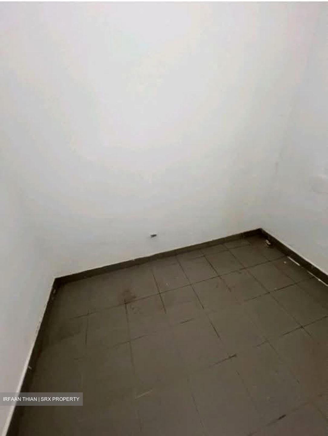 Fuyong Estate (D23), Terrace #566312271